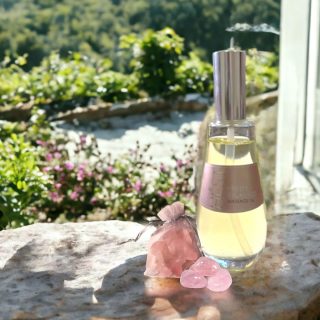 Produktbilde av HÉST Massage oil - Pretty Relaxing 100ml