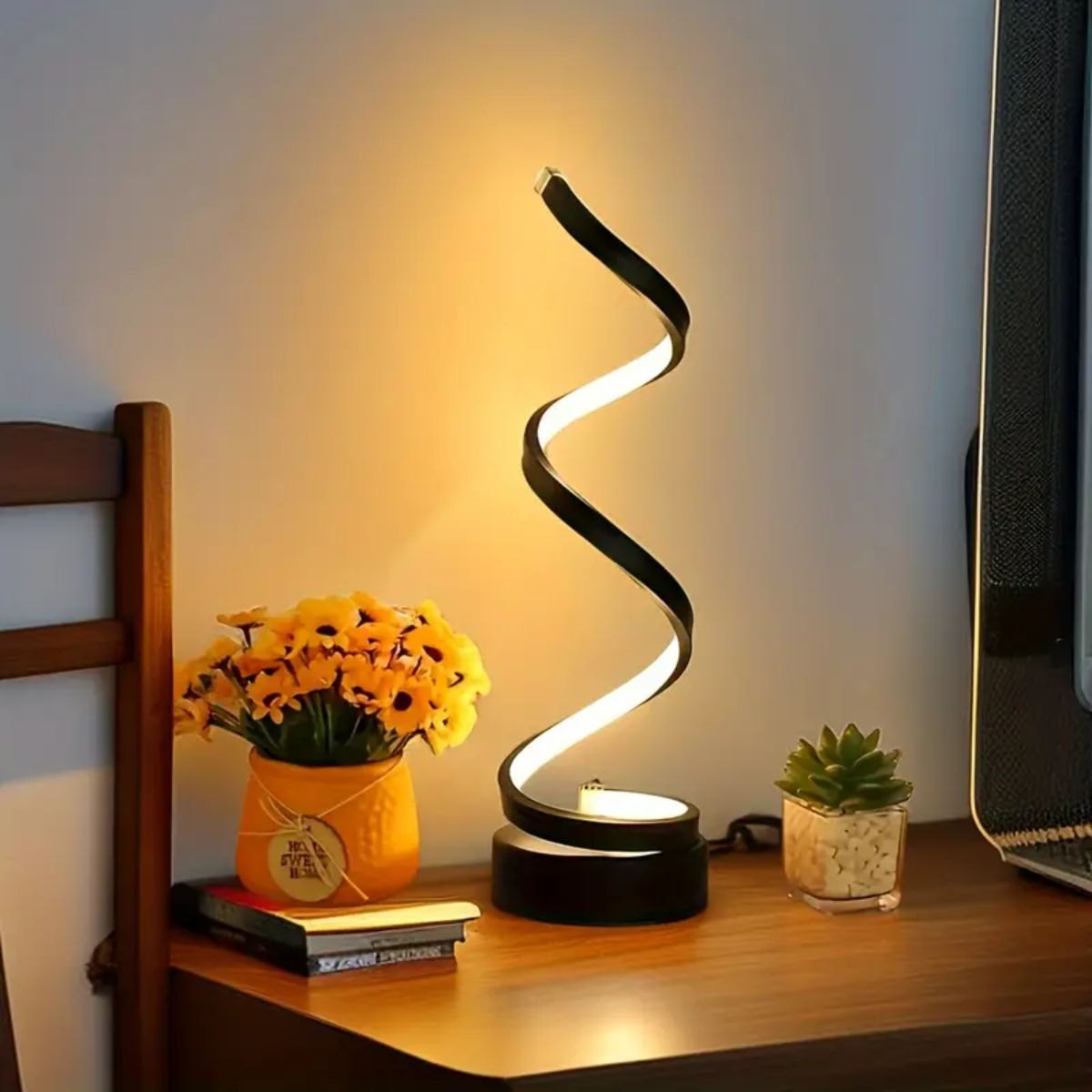 Produktbilde av Modern Bordlampe - Spiral