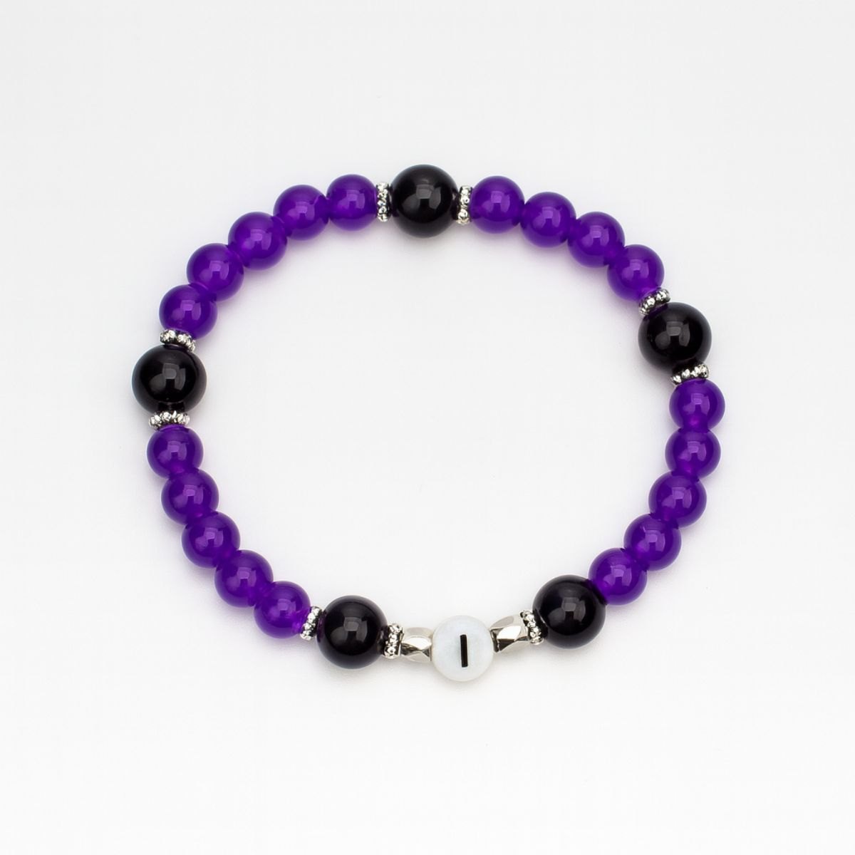 Produktbilde av Amalies Design Armbånd I - Lilla/sort