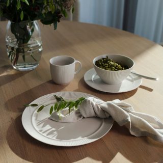 Produktbilde av Halvor Bakke Ravn frokosttallerken 22 cm - Sand